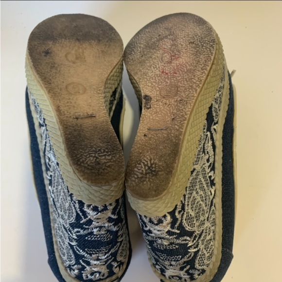 Philip Simon Blue Denim Embroidered Platforms with White Tie Bow - Picture 11 of 11